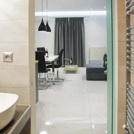 S&a Apartment *